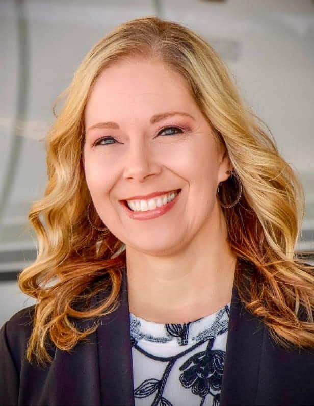 Jamie Thies headshot