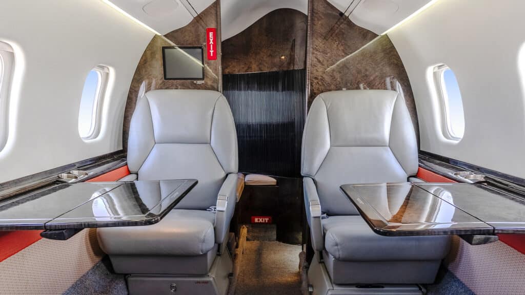 1999 Learjet 60 - Image